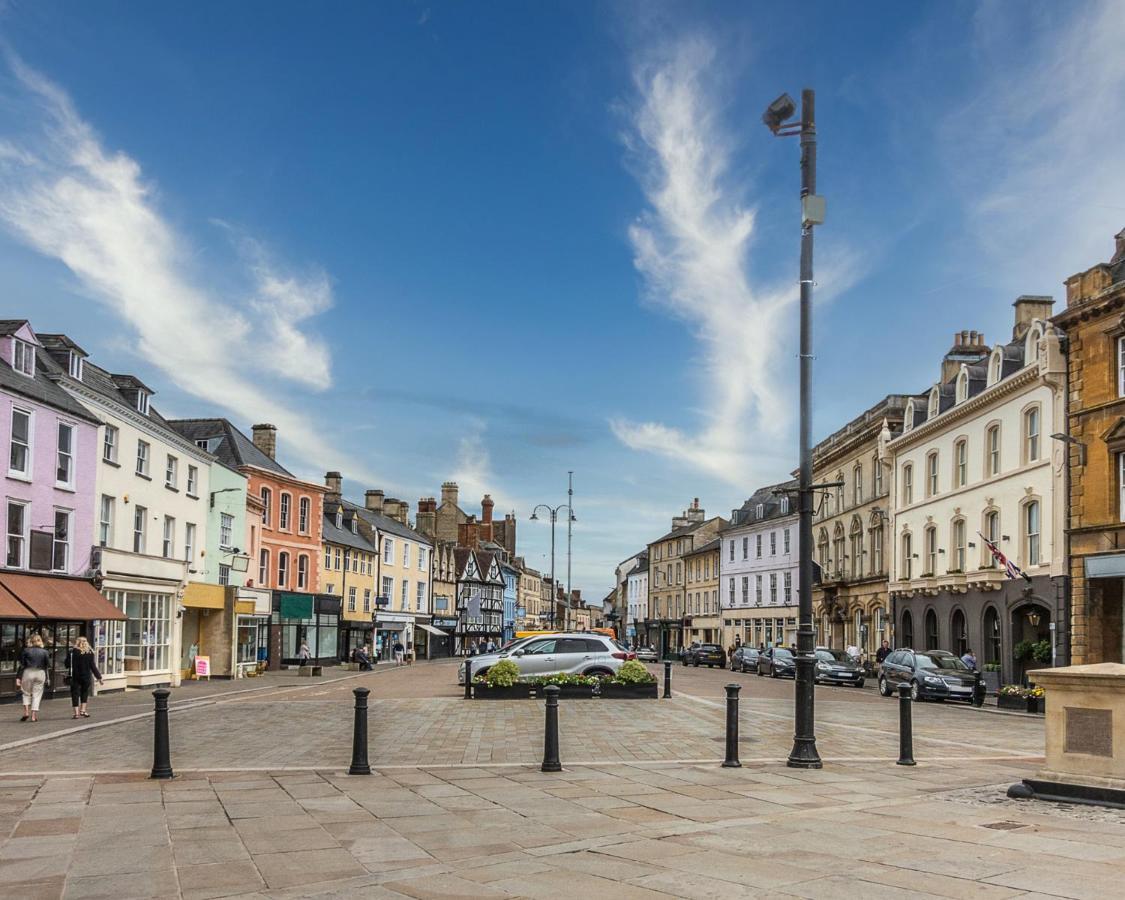 Corinium Lodge - Town Centre Apartment Cirencester Kültér fotó